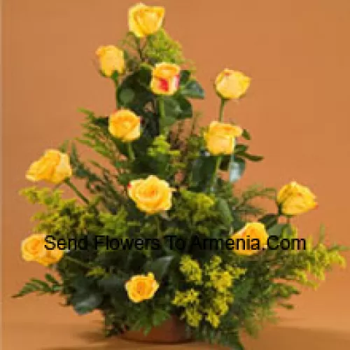 Basket Of 11 Yellow Roses With Fillers